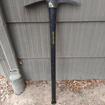 Like new Collins Axe - Mattock pick axe