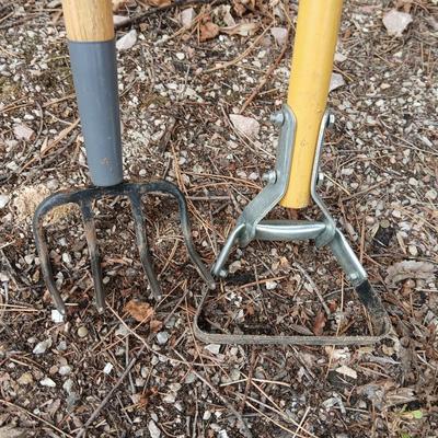 Yard & Garden tools - Craftsman wood handled Cultivator - Ace hardware Scuffle Hoe for weeding and Aerating