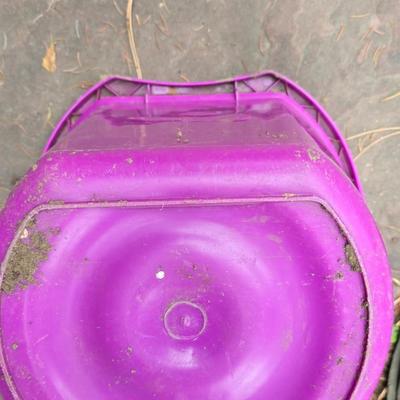 Heavy duty Purple feed bucket aluminum feed scoops and more