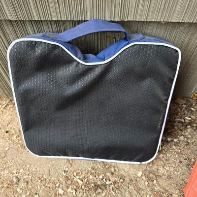 Folding storage bag / Picnic Blanket with stadium seat pad