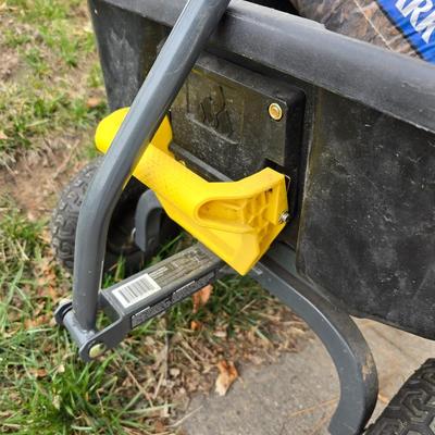 Nice Gorilla Cart Model # GCG-4 with an unopened bag of small western bark