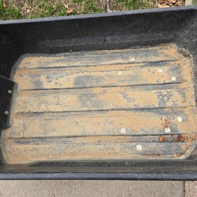 Nice Gorilla Cart Model # GCG-4 with an unopened bag of small western bark