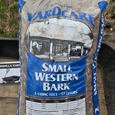 Nice Gorilla Cart Model # GCG-4 with an unopened bag of small western bark