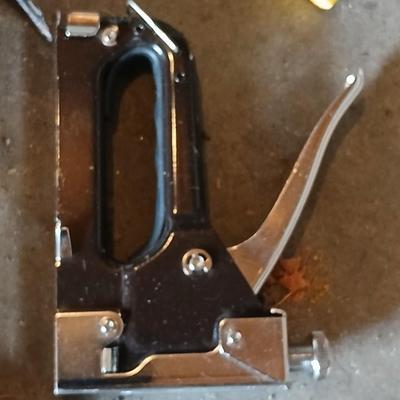 Tools - Ewing rubber mallet - Claw hammer - level - Ace Hatchet - industrial stapler