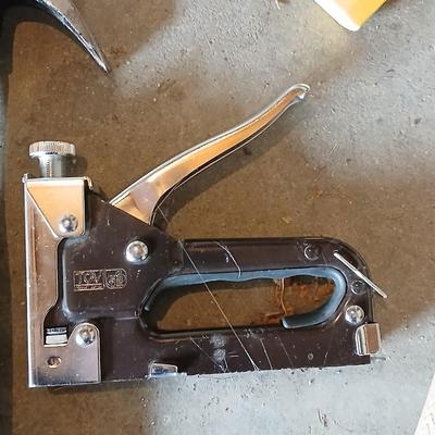 Tools - Ewing rubber mallet - Claw hammer - level - Ace Hatchet - industrial stapler