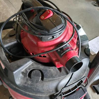 Craftsman 16 gallon wet/dry vacuum with removable blower and several attachments and extension cord.