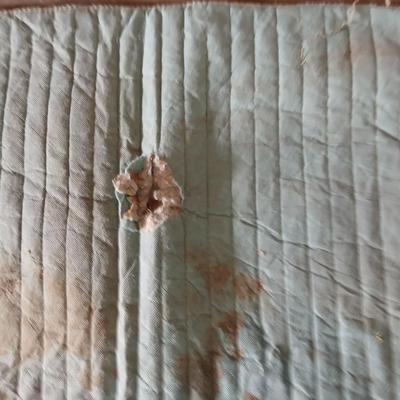 4 moving pads - need a good cleaning - also great for pet blankets