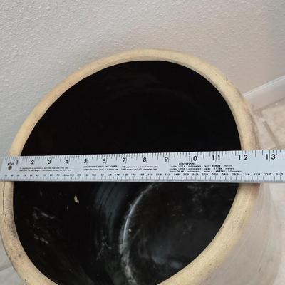 American stoneware six-gallon crock with wooden lid