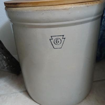 American stoneware six-gallon crock with wooden lid