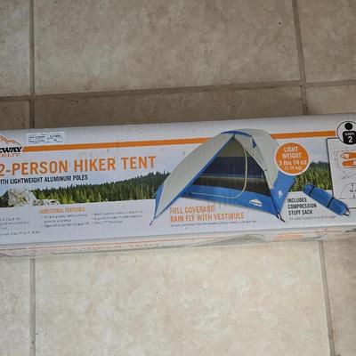 Brand new Ridgeway Kelty 2-person hiker tent with lightweight Aluminum poles and a cooler bag