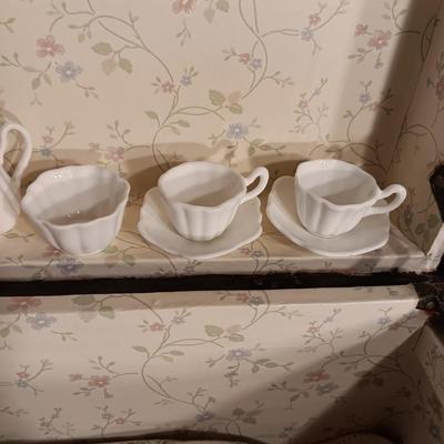 SMALL METAL TRUNK WITH SHELF AND PARTIAL TEA SET PLUS MORE