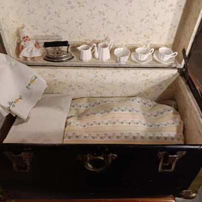 SMALL METAL TRUNK WITH SHELF AND PARTIAL TEA SET PLUS MORE