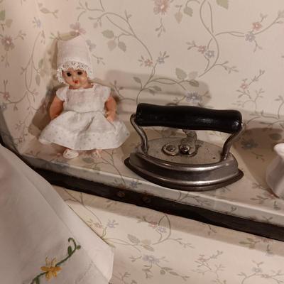 SMALL METAL TRUNK WITH SHELF AND PARTIAL TEA SET PLUS MORE