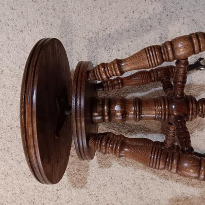 ANTIQUE PIANO STOOL WITH GLASS BALL CLAW FEET