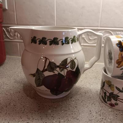PORTMEIRION BOTANIC CUPS AND SAUCERS PLUS A PITCHER
