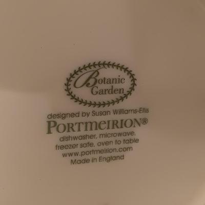 PORTMEIRION BOTANIC CUPS AND SAUCERS PLUS A PITCHER