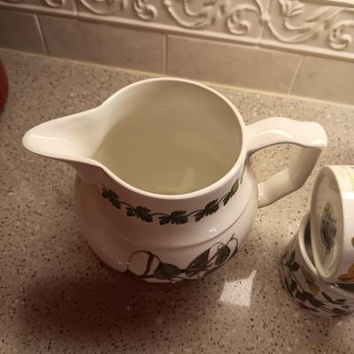 PORTMEIRION BOTANIC CUPS AND SAUCERS PLUS A PITCHER