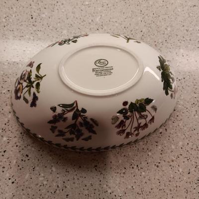 PORTMEIRION BOTANIC GARDEN MEASURING CUP, CREAMER AND SERVING BOWL
