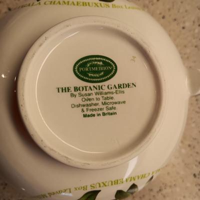 PORTMEIRION BOTANIC GARDEN MEASURING CUP, CREAMER AND SERVING BOWL