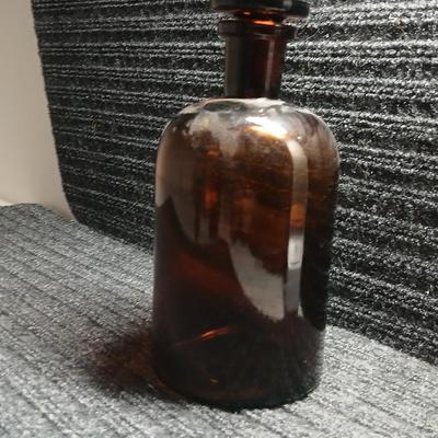 Amber Glass Narrow Mouth Serum Reagent Bottle w/ Stopper