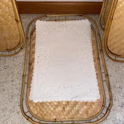 WICKER SERVING TRAYS AND A WINE RACK