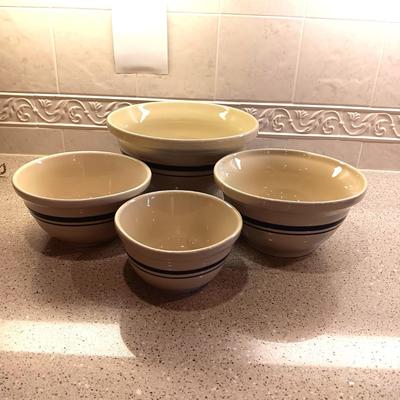 4 ROSEVILLE CLAY NESTING BOWLS