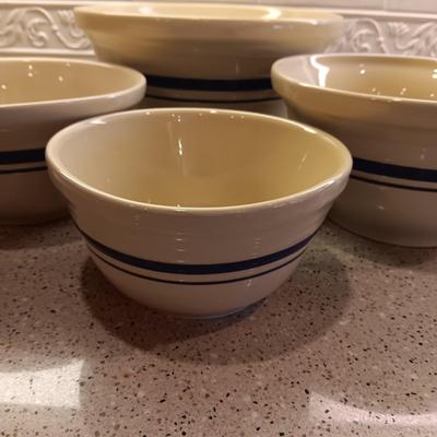 4 ROSEVILLE CLAY NESTING BOWLS