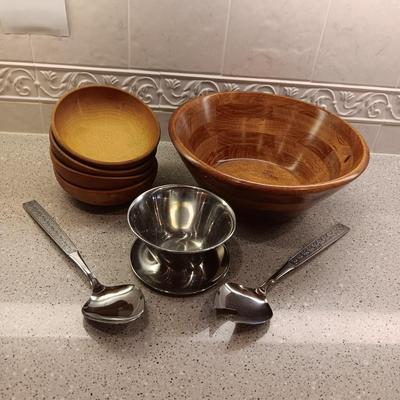 WOODEN SALAD BOWL WITH UTENSILS, SINGLE WOODEN BOWLS PLUS CONDIMENT DISH