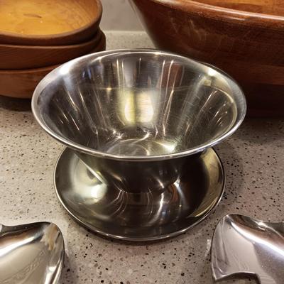 WOODEN SALAD BOWL WITH UTENSILS, SINGLE WOODEN BOWLS PLUS CONDIMENT DISH