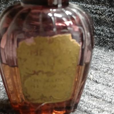 Antique dark amethyst / purple smelling salts Richard Hudnut bottle with original stopper