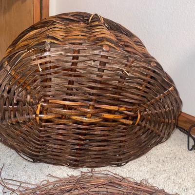 HEAVY WICKER BASKET, WREATH READY FOR YOUR SPECIAL TOUCH, LAMP AND 5x7 PHOTO FRAME