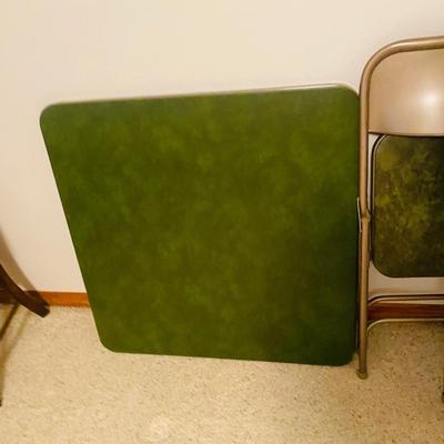 SAMSONITE FOLDING CARD TABLE AND MATCHING CHAIRS