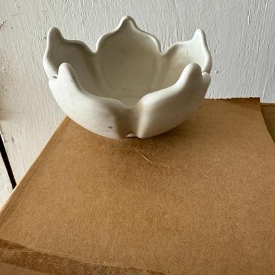 Vintage 40s VAN BRIGGLE Lotus Bowl