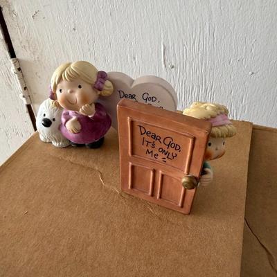 DEAR GOD KIDS FIGURE "IT'S ONLY ME" 1982 GIRL BEHIND A DOOR