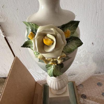 Pair of Beautiful Petite 1940's Cordey Porcelain Capodimonte Accent Lamp