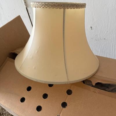 Pair of Beautiful Petite 1940's Cordey Porcelain Capodimonte Accent Lamp