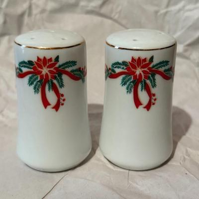 Poinsettia and Ribbons Chrsitmas Lot