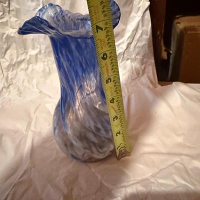 Art Glass Jack in Pulpit Vase Blue White Hand Blown Twisted Crimped 8”