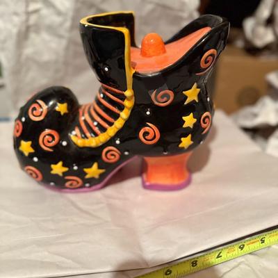 Crescent Enterprise Co. LTD~Made In China Witches Ceramic Shoe/ Boot 8" Height