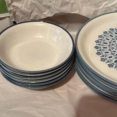 Nitto Heather Stone Moonburst 9605, Japan, Platter, White, Blue, Floral Geometric Pattern, Serving dish LOT