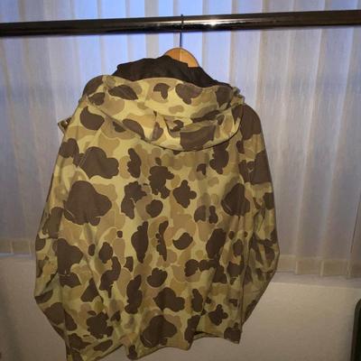 LIKE NEW CABELA’S CAMOUFLAGE COLD WEATHER HUNTING GEAR, INSULATED BIBS & DBL LINED COAT