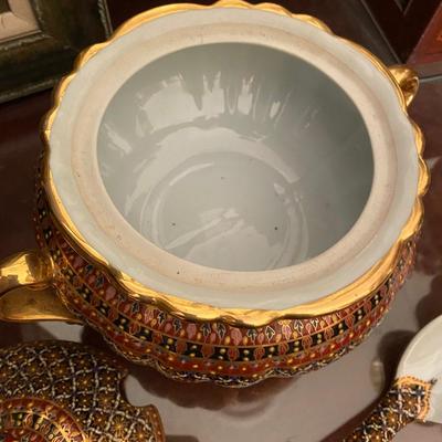 Thai Benyarong Porcelain Handpainted tureen with ladle