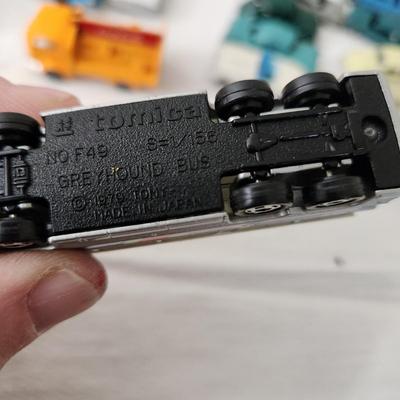 Large Lot Vintage Toy Die Cast Vehicles Cars Truck Buses Trailer, Ertl General Lee, Lesney, AHI Brand Toys Japan Die Cast Many HO sacle