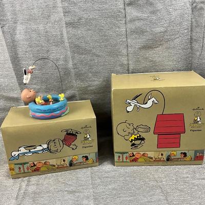 Lot 577 Hallmark Peanuts Figurines Snoopy Charlie Brown