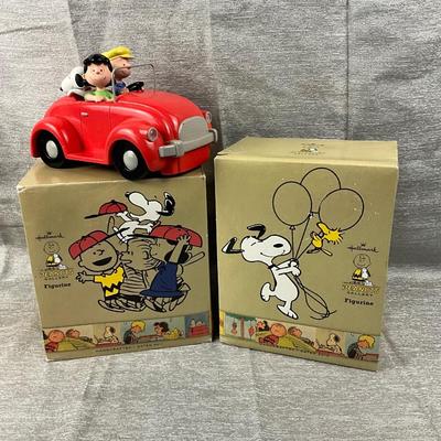 Lot 579 Hallmark Peanuts Gang Figures