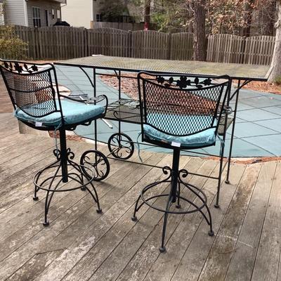 O8063 Outdoor Wrought-Iron Wine Caddy with 2 Matching Decorative Chairs