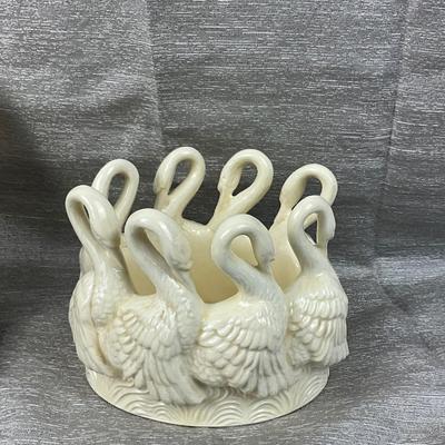 Lot 588 Swan Light Lot