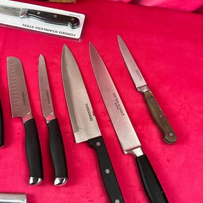 Lot 594 Farberware knives & Utensils Lot