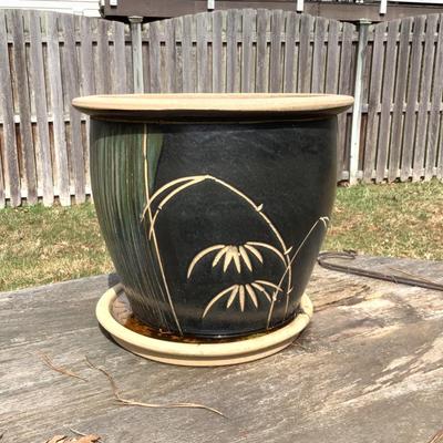 O8066 Large Terracotta Planter with Bamboo Design