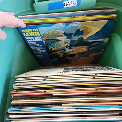 Large lot of Record Albums Lot 418